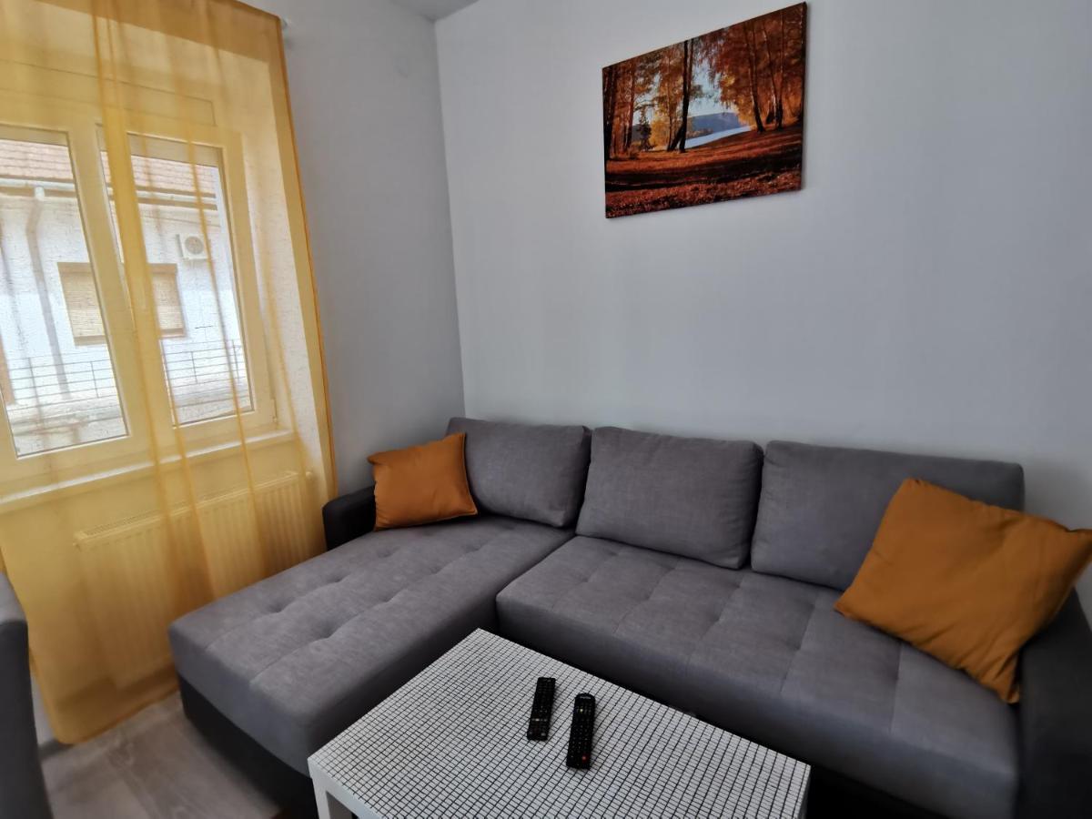 Ris Central Apartments Novi Sad Exterior foto